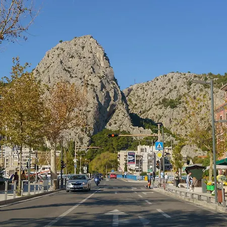 Sunny Appartamento Omiš