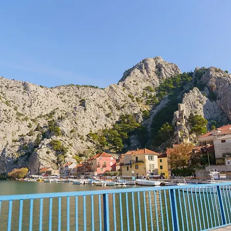 Sunny * Omiš