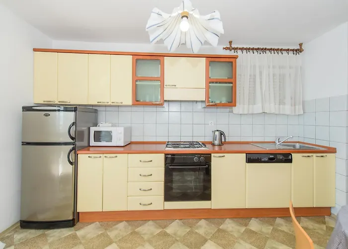 Sunny Appartamento Omiš